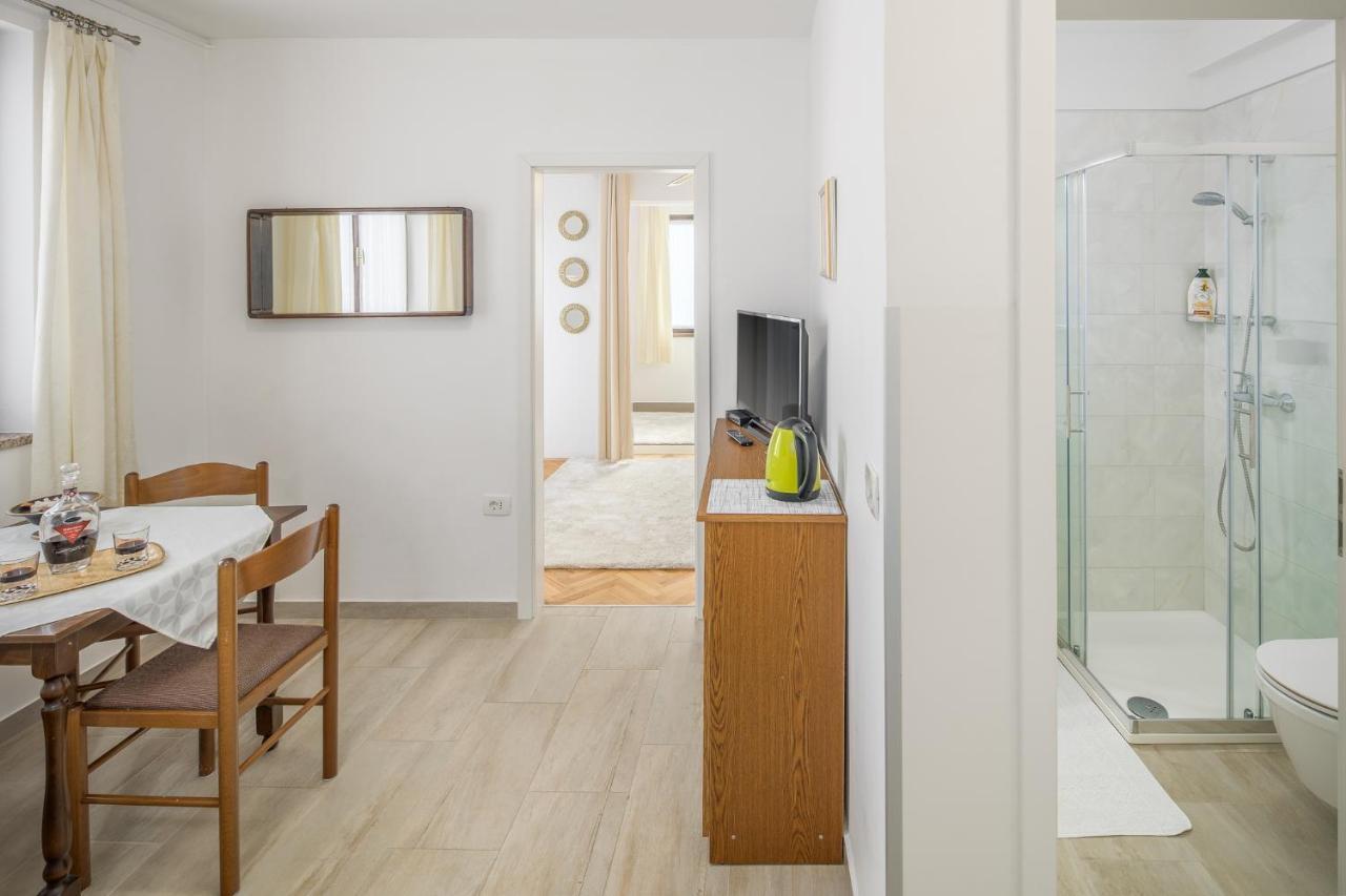 Apartments Villa Katana Porec Exterior photo